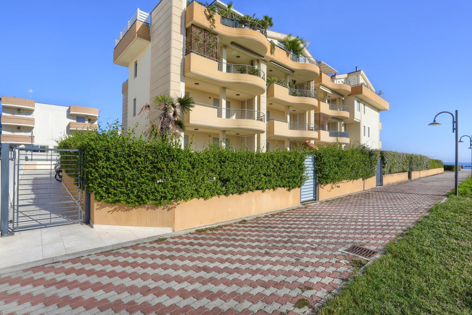 Apartment Mazzarosa Roseto Degli Abruzzi
