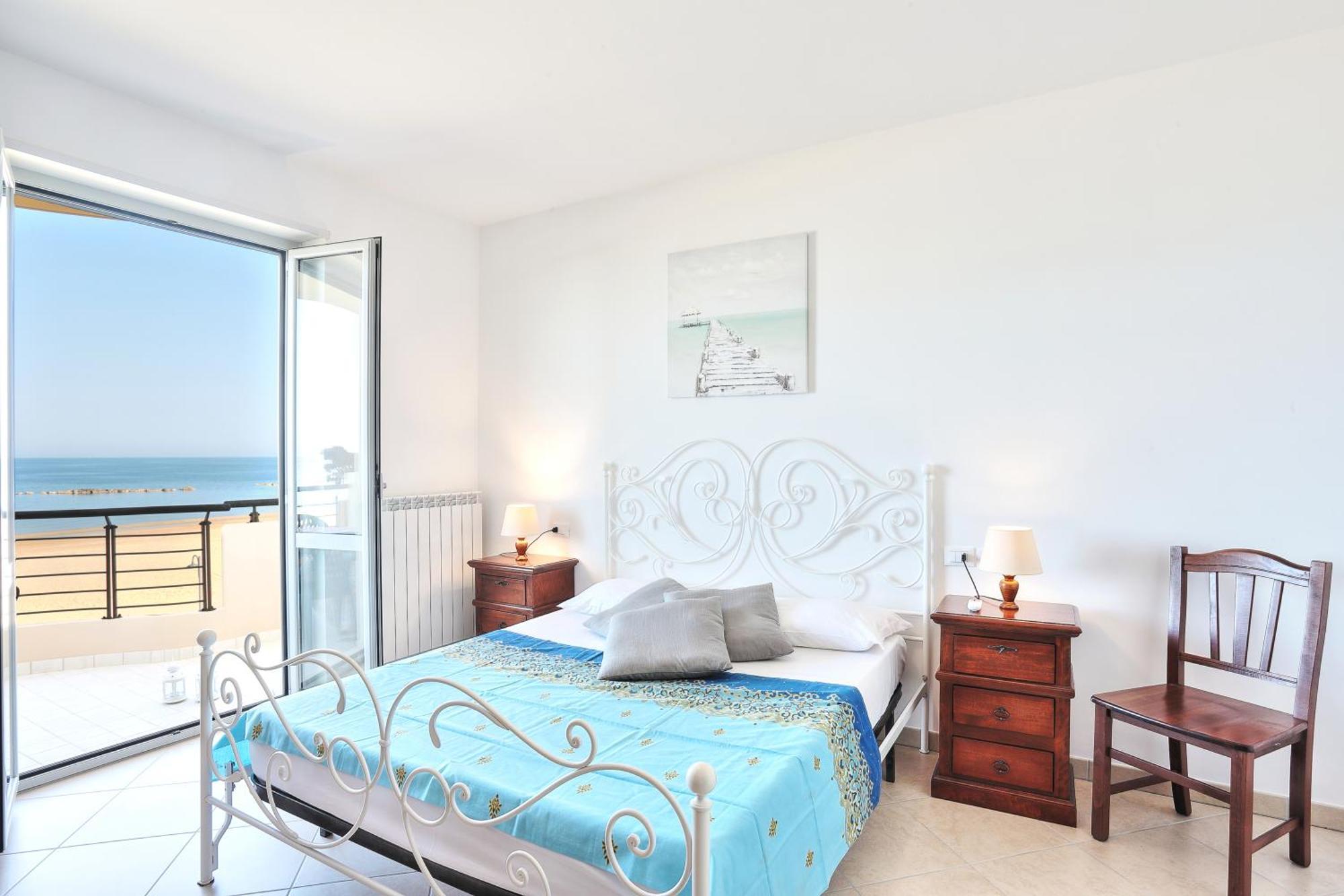 Mazzarosa Apartment *