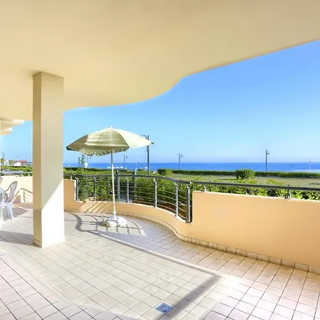Mazzarosa Residence Roseto Degli Abruzzi Exterior photo