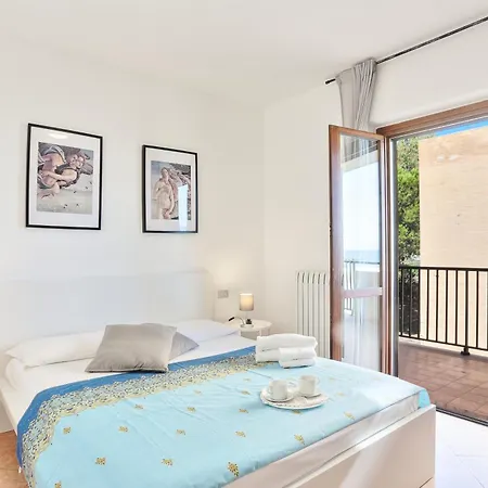 Mazzarosa Residence Roseto Degli Abruzzi Exterior photo